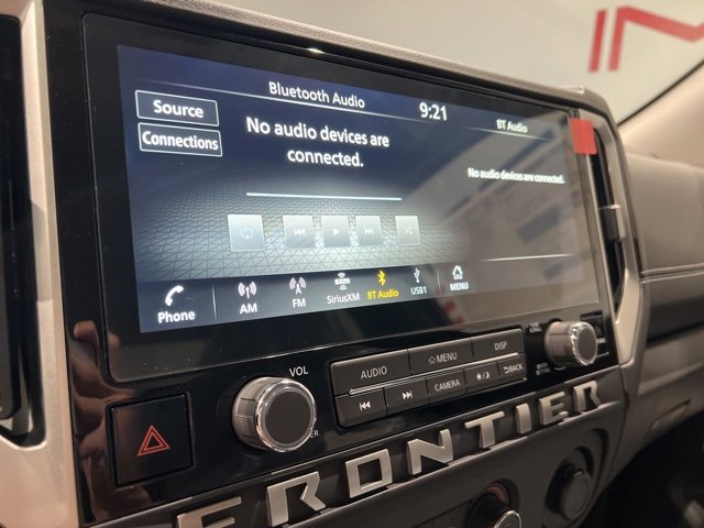 Used 2025 Nissan Frontier SV image 18