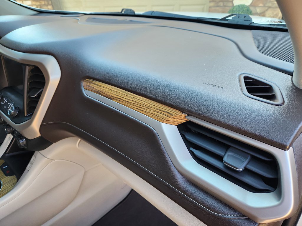 Used 2017 GMC Acadia Denali image 28