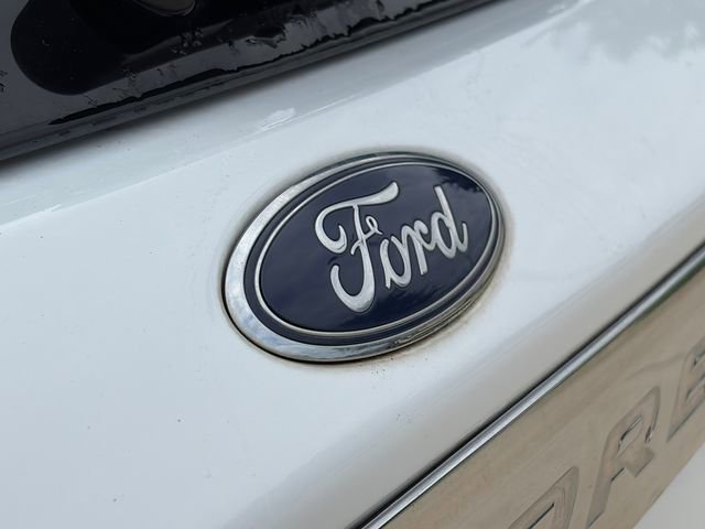 Used 2021 Ford Explorer XLT RWD image 9