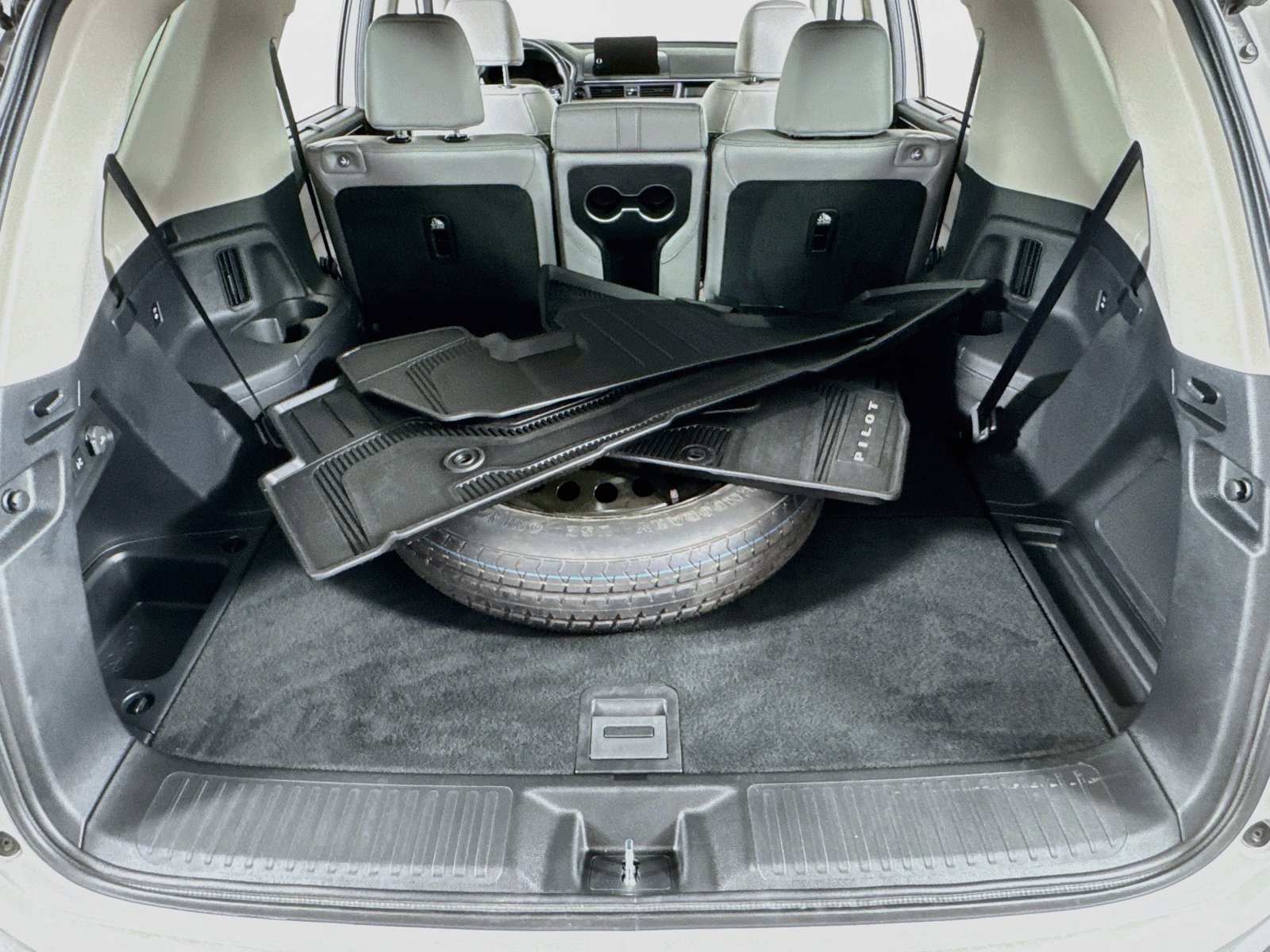 Used 2025 Honda Pilot Touring image 20