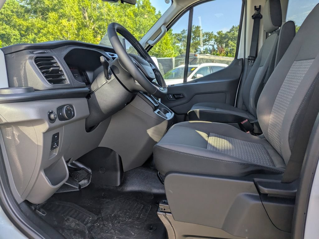 New 2026 Ford Transit 350 148 Medium Roof Wagon RWD image 19