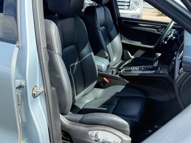 Used 2020 Porsche Macan S AWD/4WD image 19