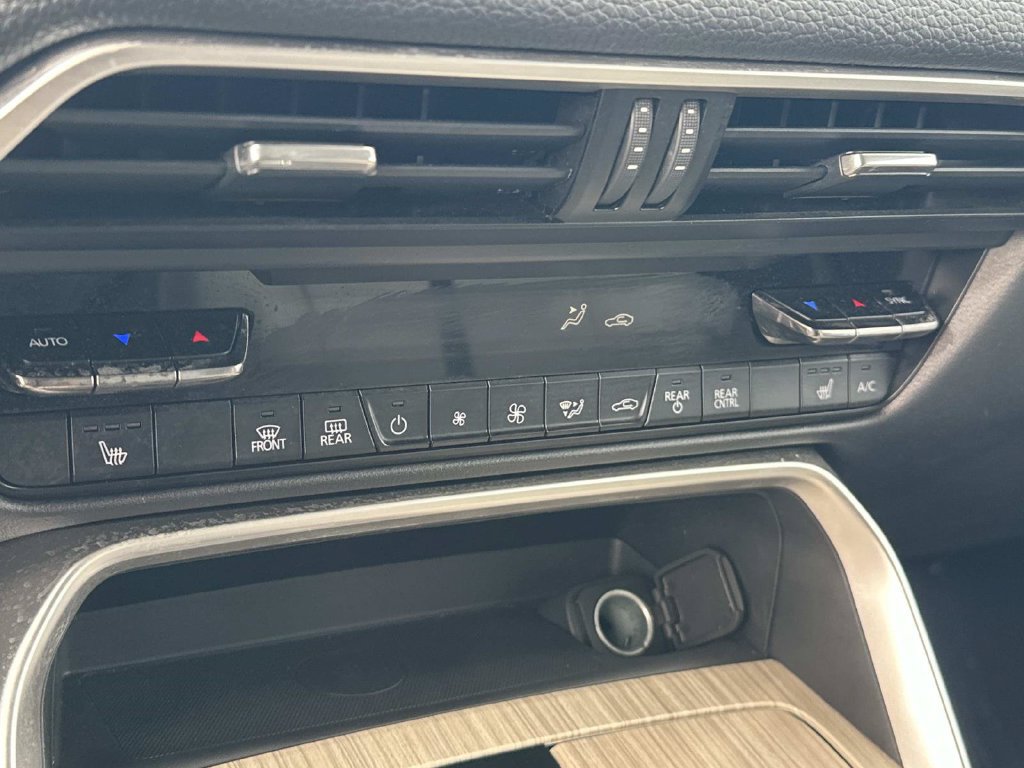 Used 2024 MAZDA CX-90 Plug-In Hybrid w/ Premium Pkg AWD/4WD image 15