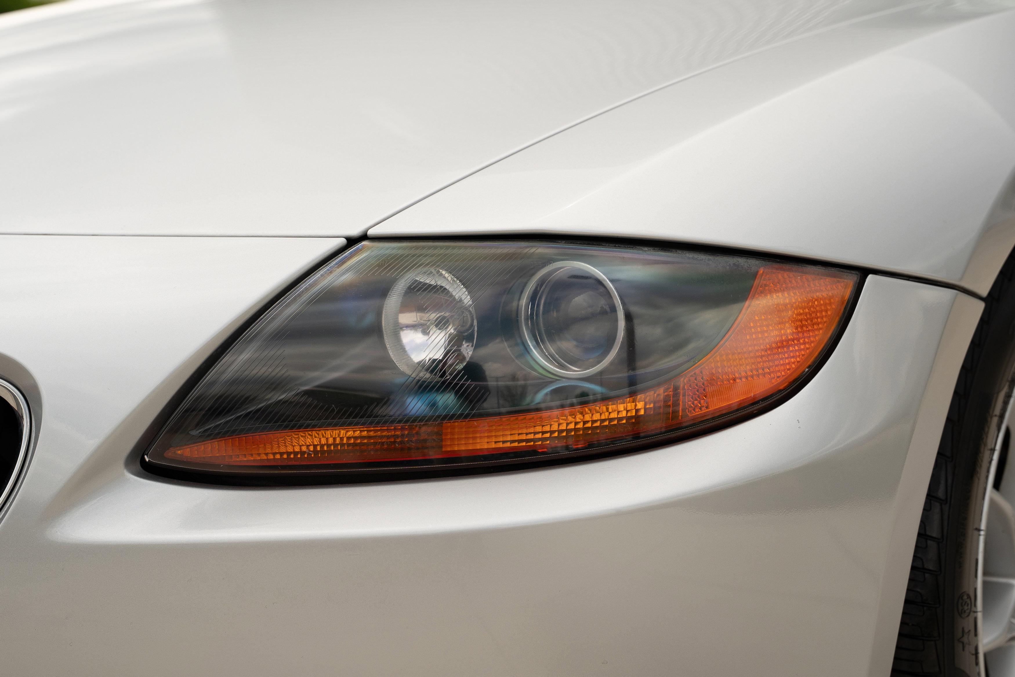 Used 2003 BMW Z4 2.5i RWD image 37