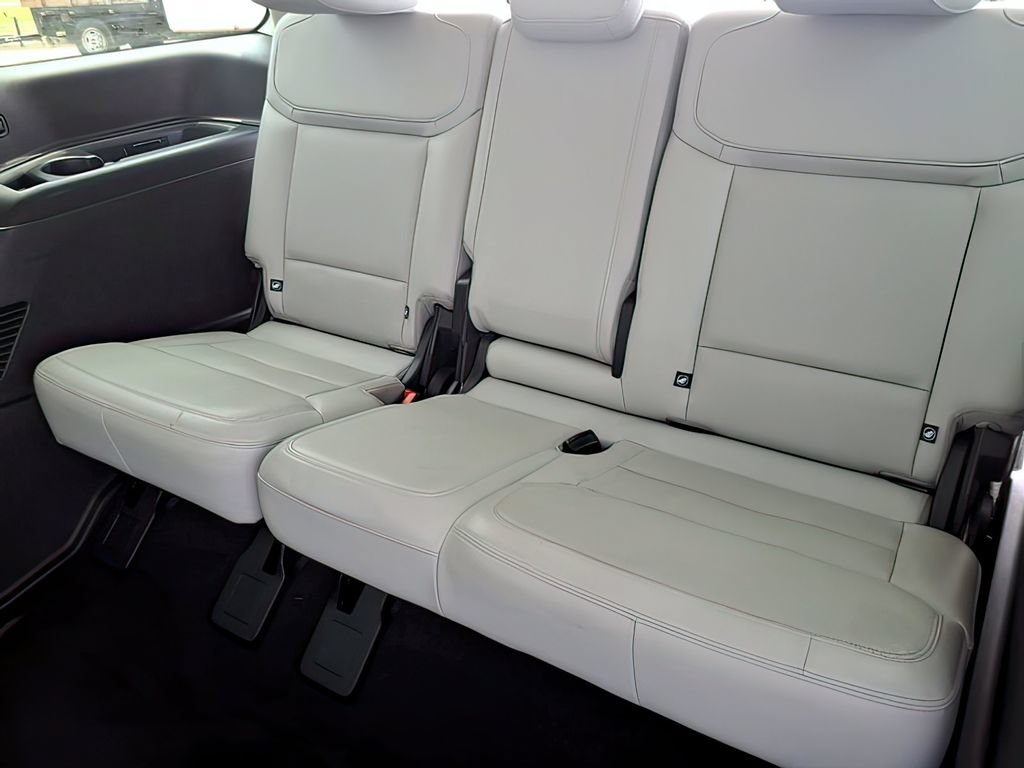 Used 2025 Ford Expedition Platinum AWD/4WD image 21