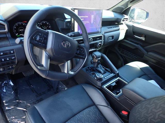 Certified 2025 Toyota Tacoma Limited AWD/4WD image 9