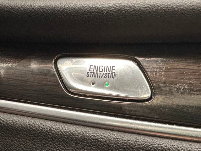 Used 2019 Buick Enclave Essence AWD/4WD image 13