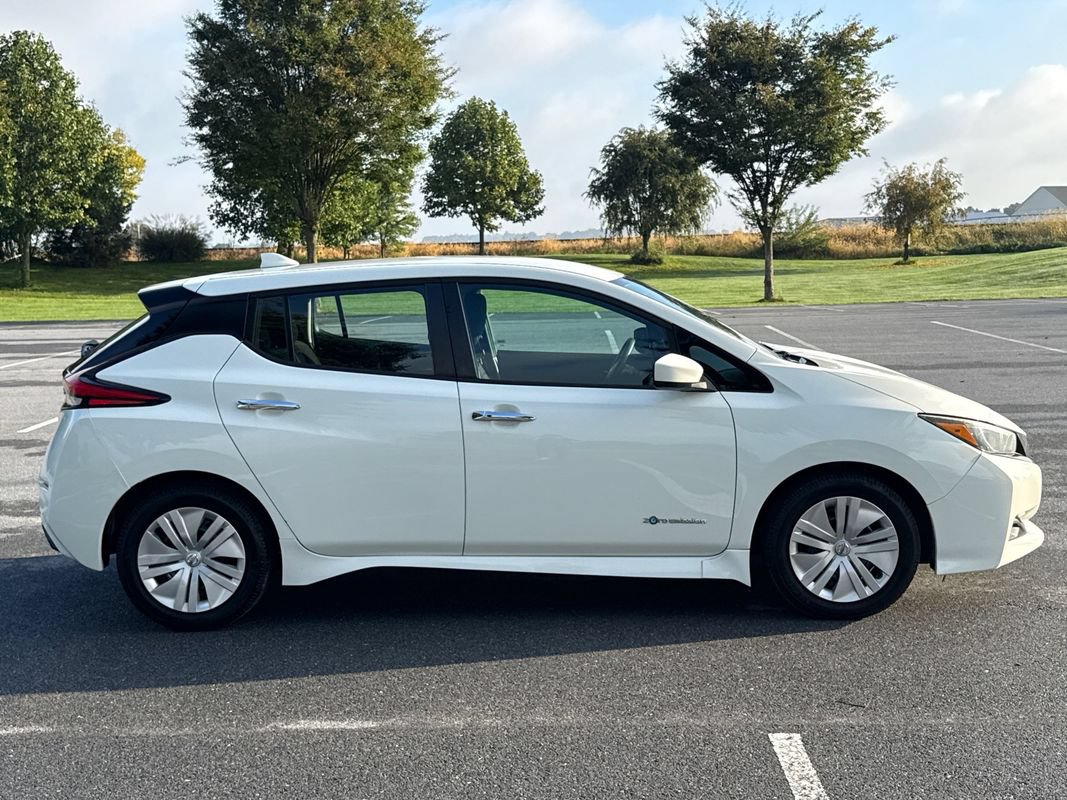 Used 2019 Nissan Leaf S w/ S Charge Package FWD image 9