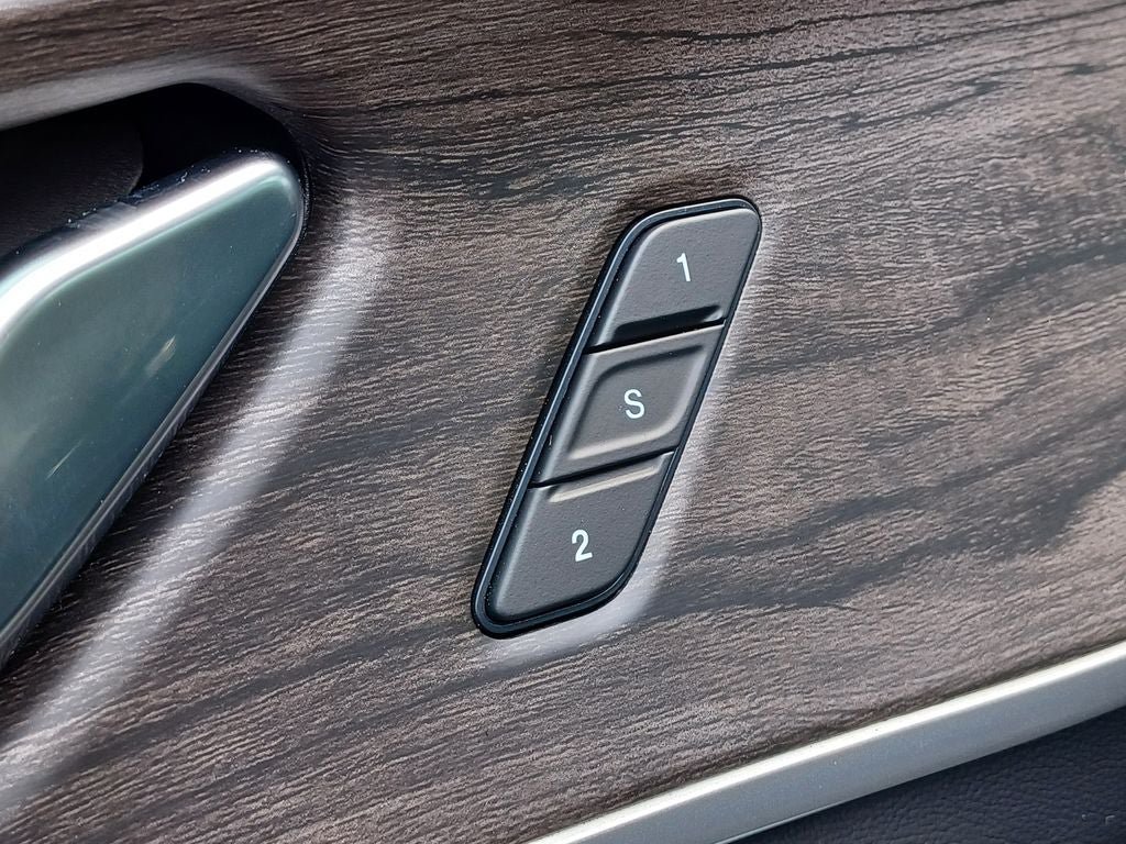 New 2026 Jeep Grand Cherokee L Limited AWD/4WD image 9