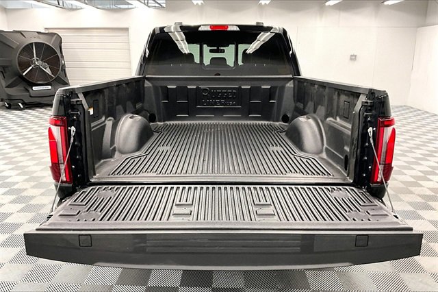 Used 2024 Ford F150 Lariat image 29