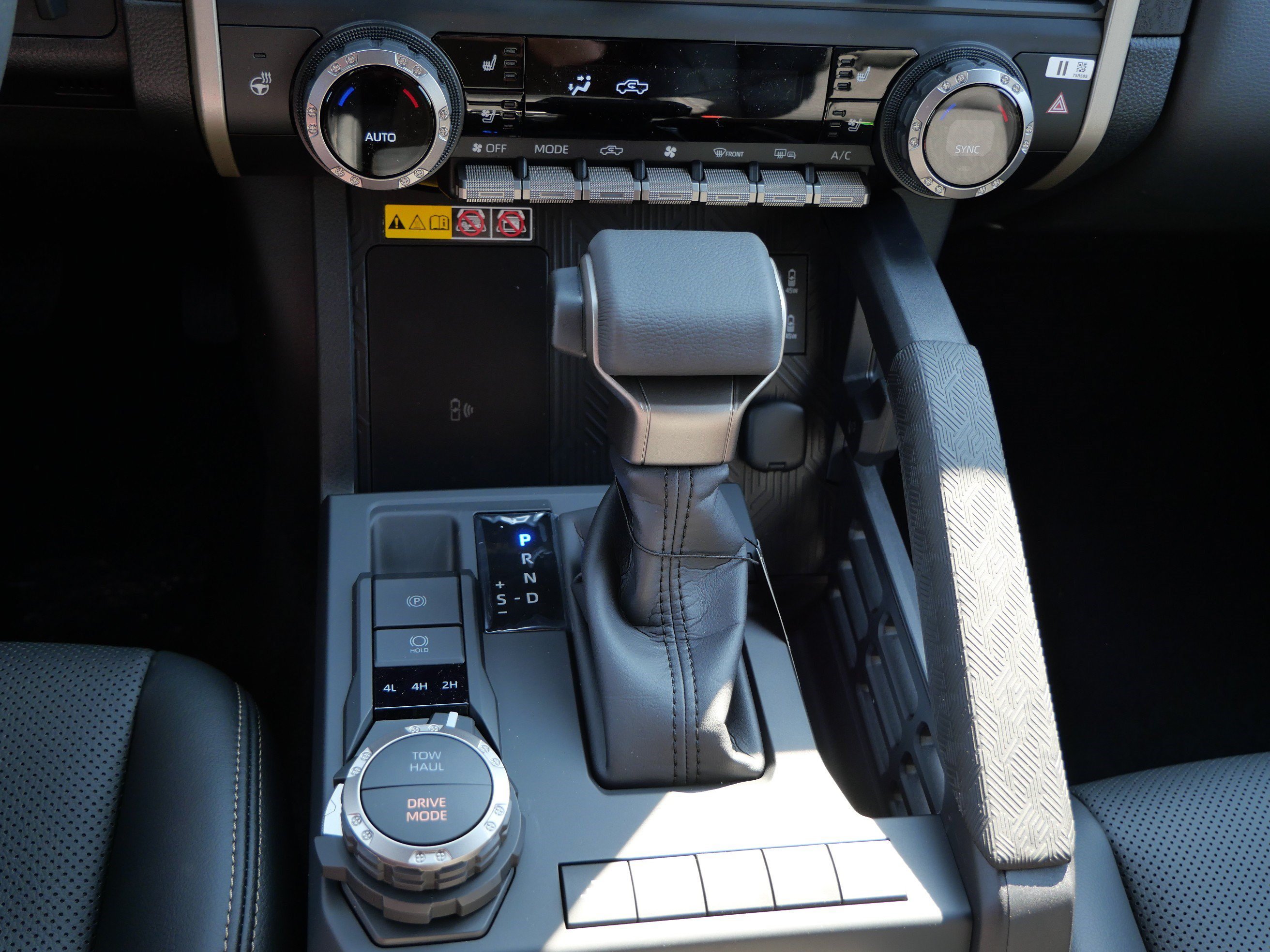 New 2026 Toyota Tacoma Limited w/ Tow Tech Package AWD/4WD image 10