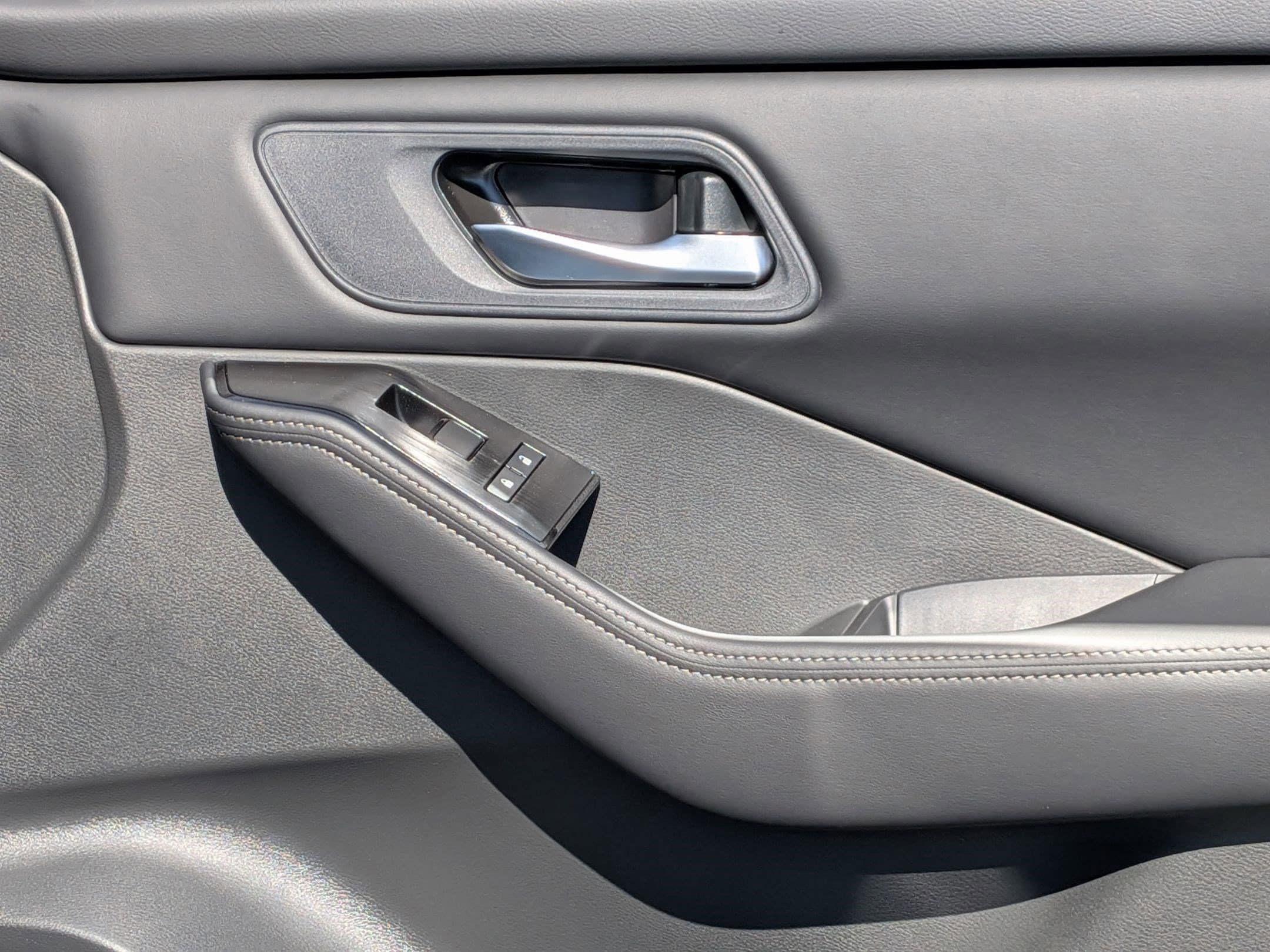 New 2026 Nissan Rogue SV FWD image 30