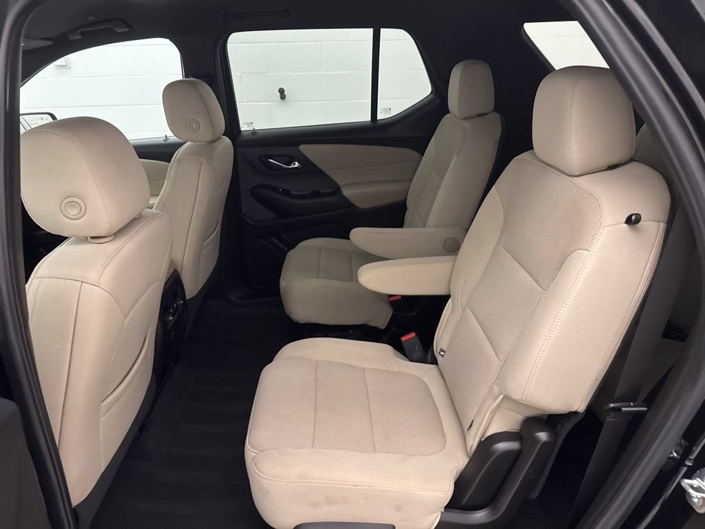 Used 2023 Chevrolet Traverse LT w/ LPO, Cargo Package AWD/4WD image 45