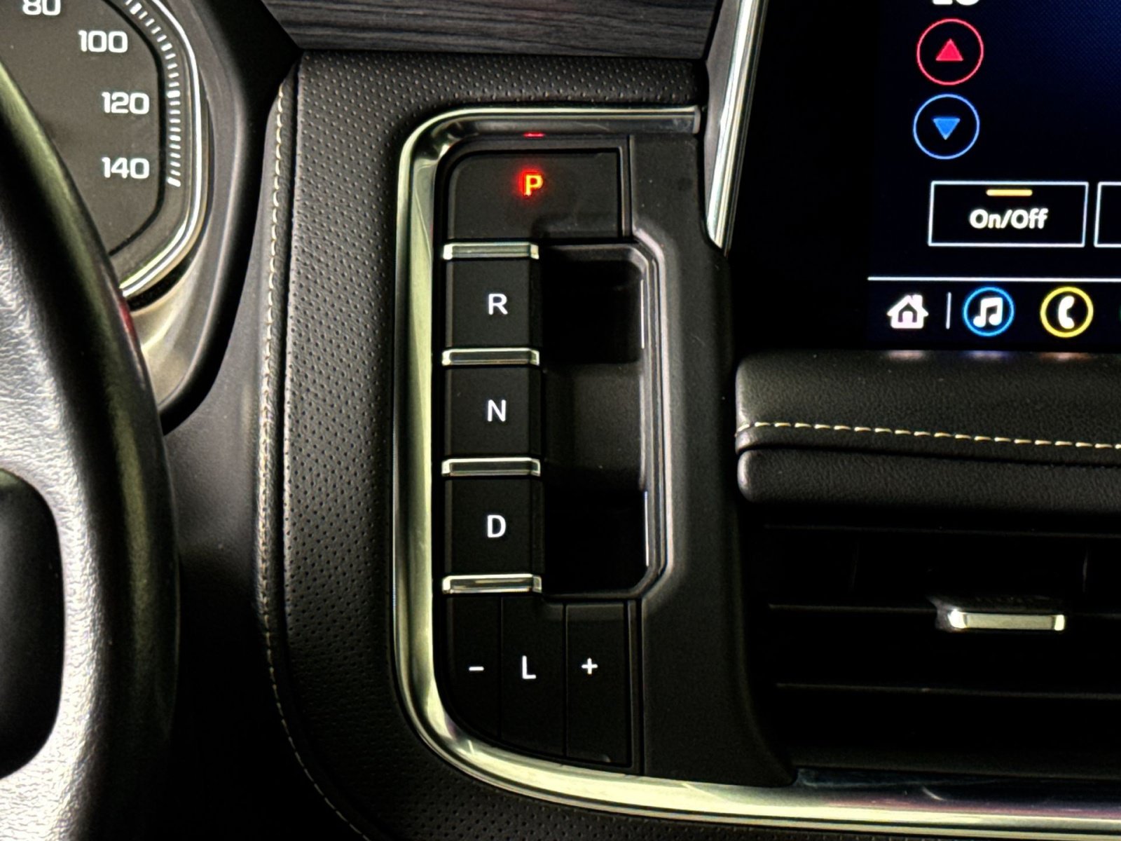 Used 2021 GMC Yukon SLT w/ SLT Premium Package AWD/4WD image 21