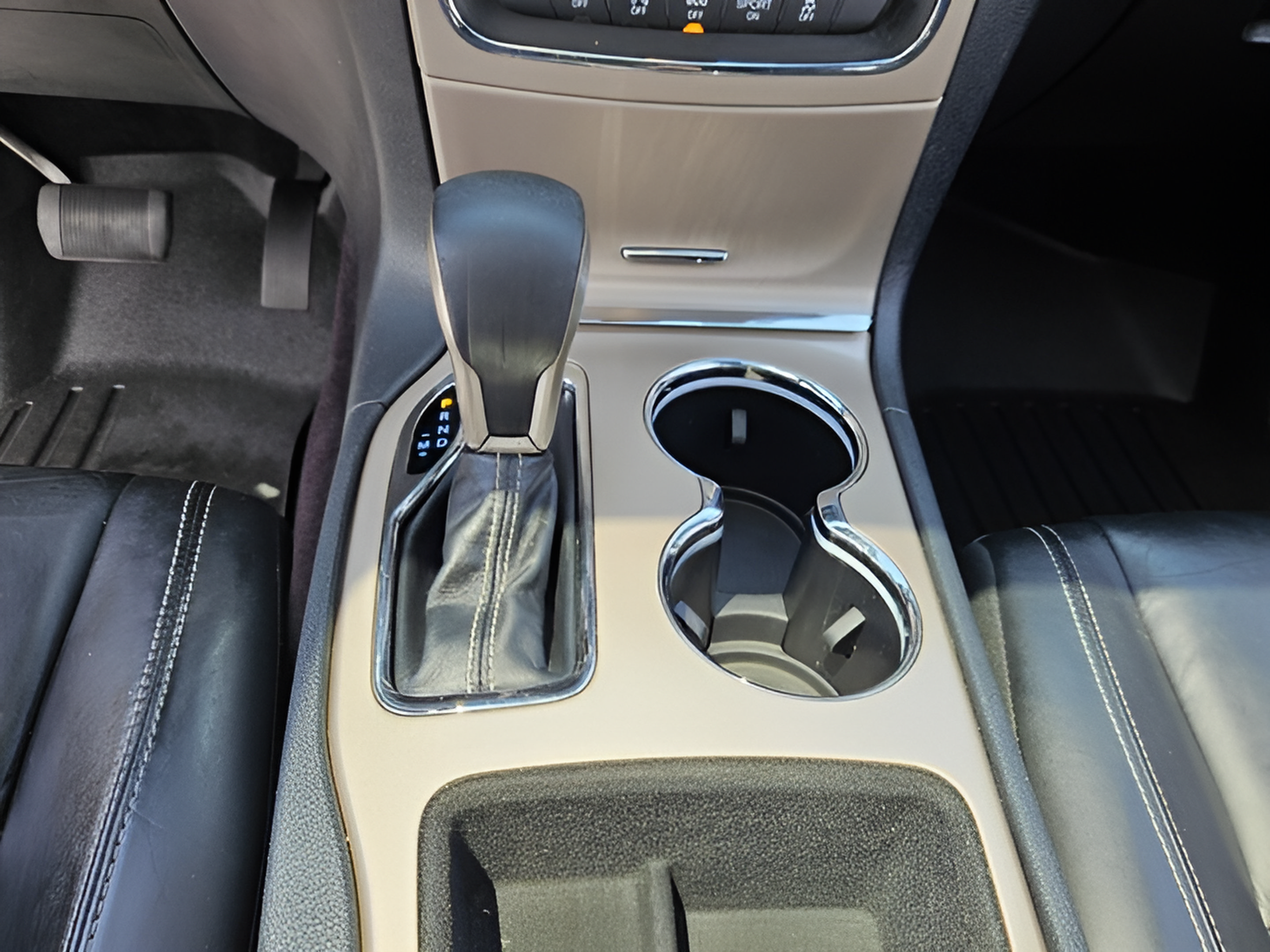 Used 2017 Jeep Grand Cherokee Limited RWD image 14