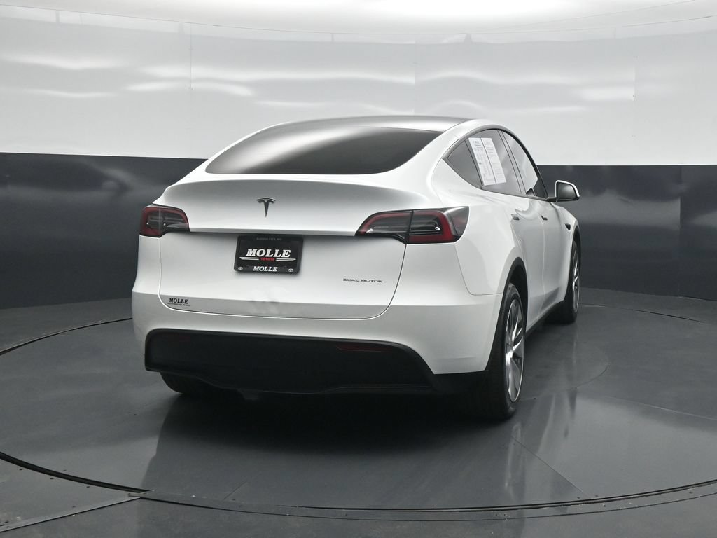 Used 2023 Tesla Model Y Long Range AWD/4WD image 6