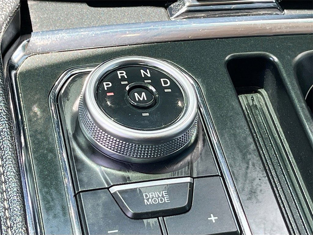 Used 2024 Ford Expedition XLT image 17