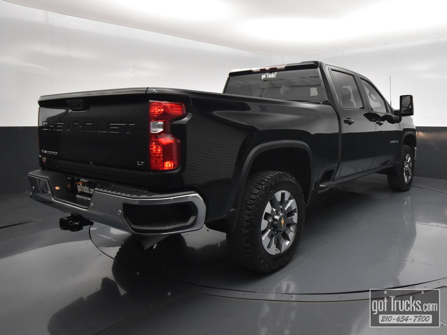 Used 2024 Chevrolet Silverado 2500 LT AWD/4WD image 50