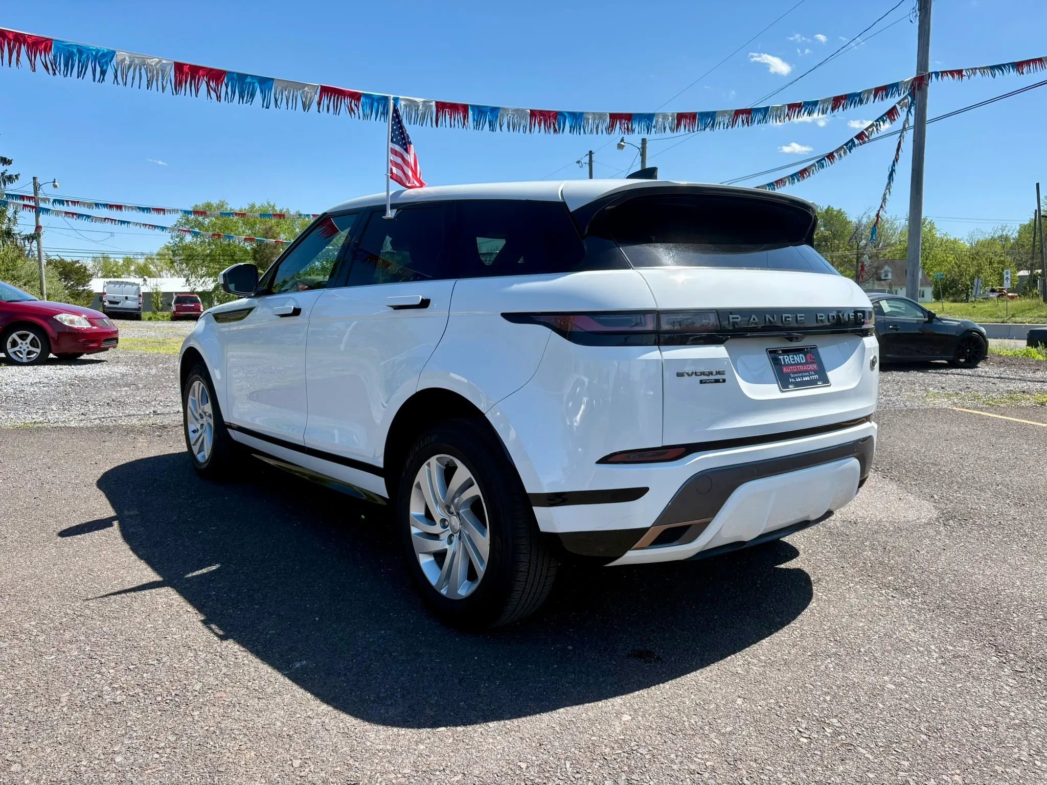 Used 2020 Land Rover Range Rover Evoque R-Dynamic S AWD/4WD image 3