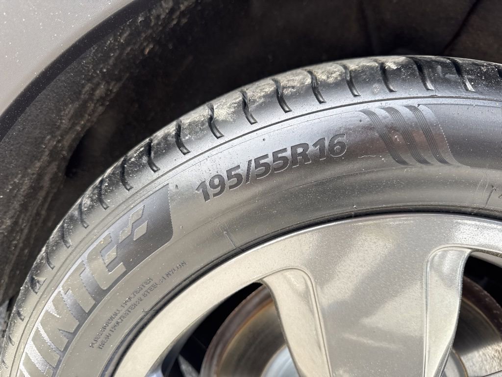 Used 2020 MINI Cooper SE w/ 6.5" Touchscreen Package image 26