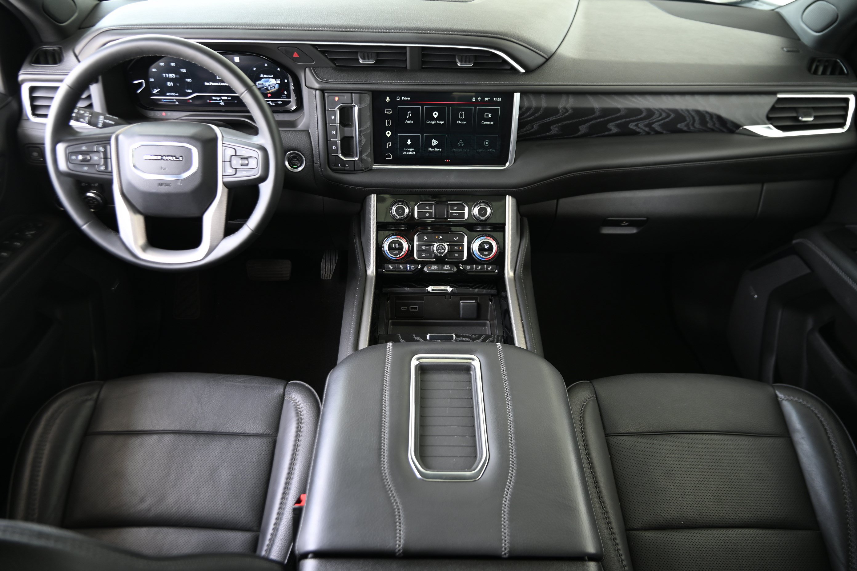Used 2023 GMC Yukon XL Denali AWD/4WD image 15
