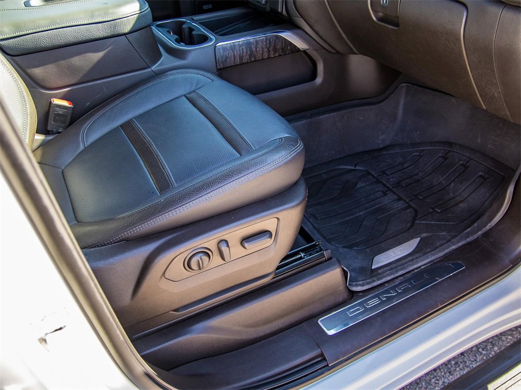 Used 2020 GMC Sierra 1500 Denali w/ Denali Ultimate Package image 17