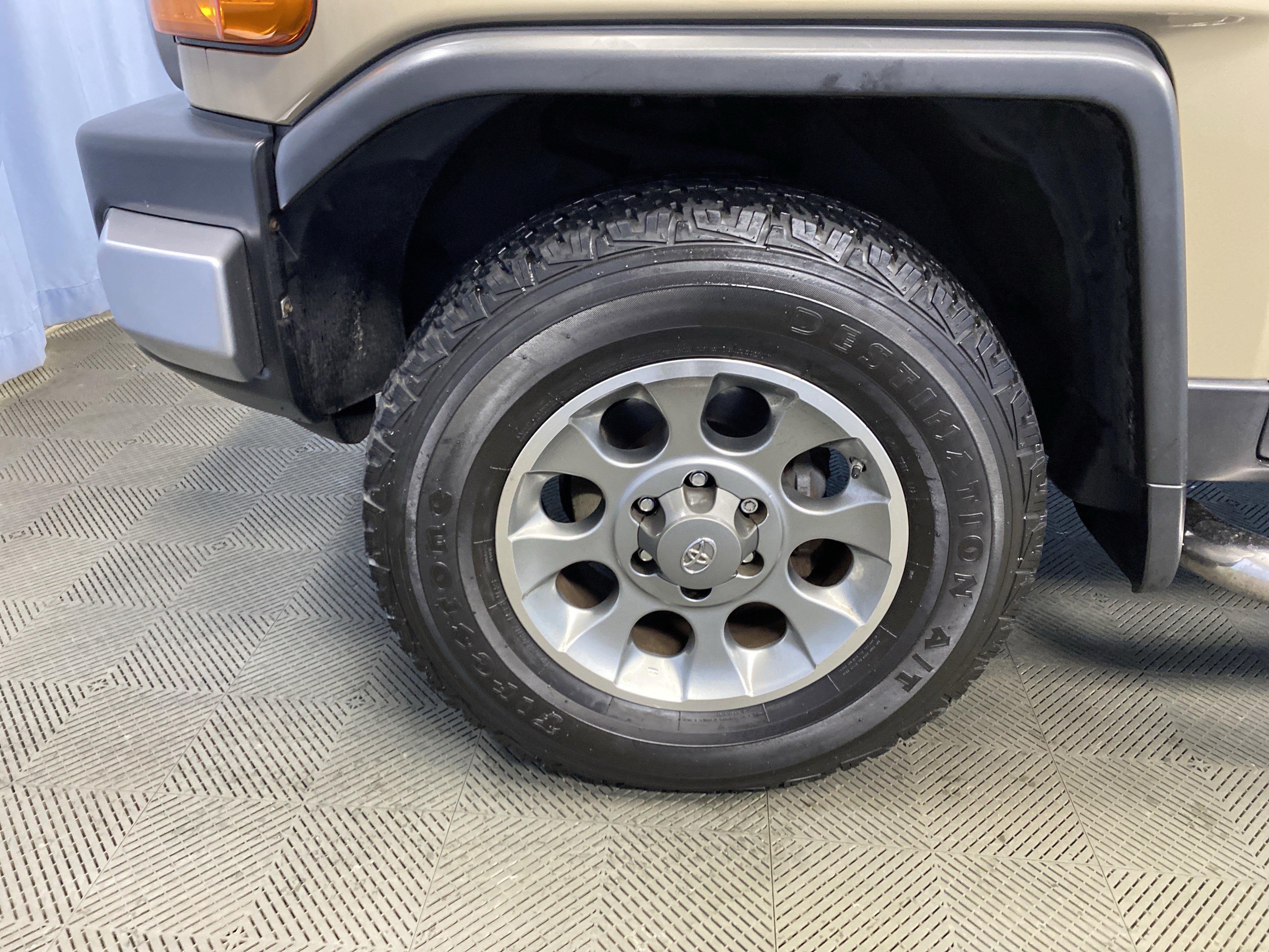 Used 2013 Toyota FJ Cruiser 4WD image 45