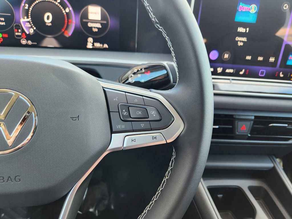 New 2026 Volkswagen Tiguan SE AWD/4WD image 17