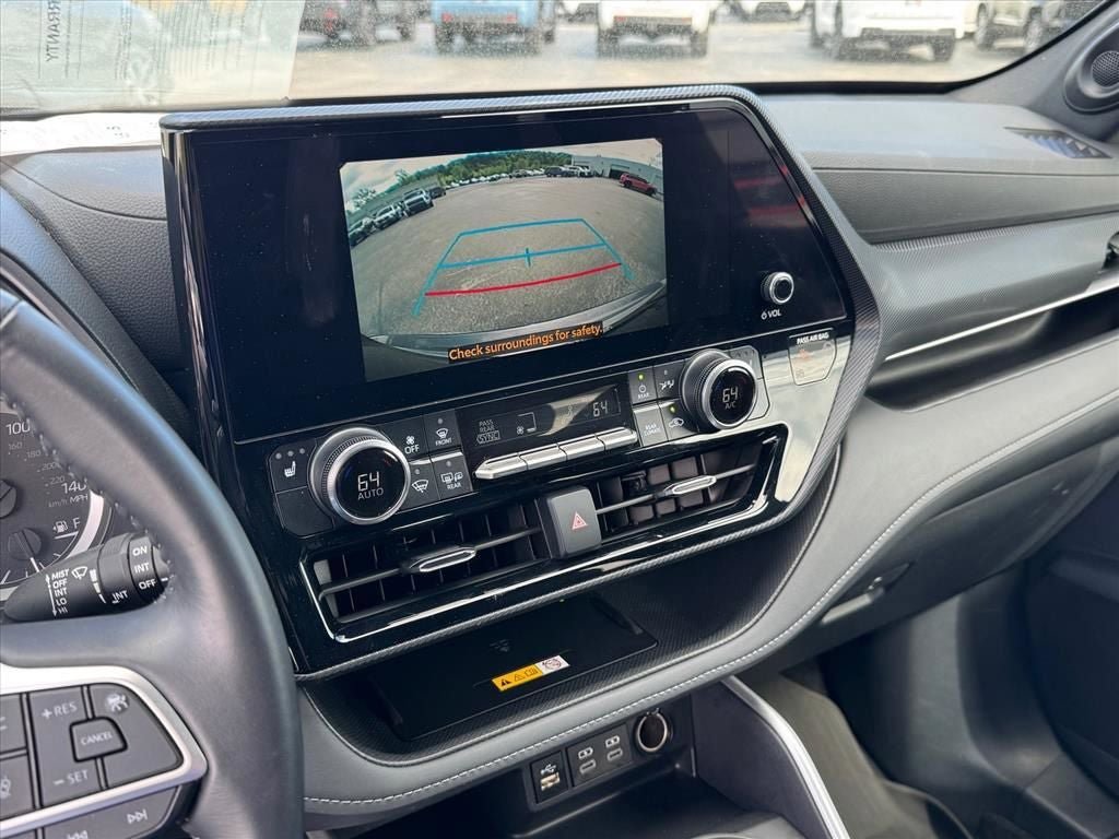 Used 2024 Toyota Highlander XSE AWD/4WD image 28