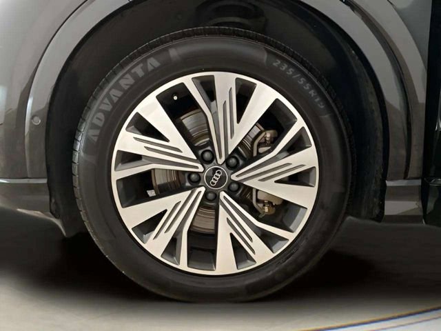 Used 2023 Audi Q4 e-tron Premium Plus w/ Premium Plus image 97