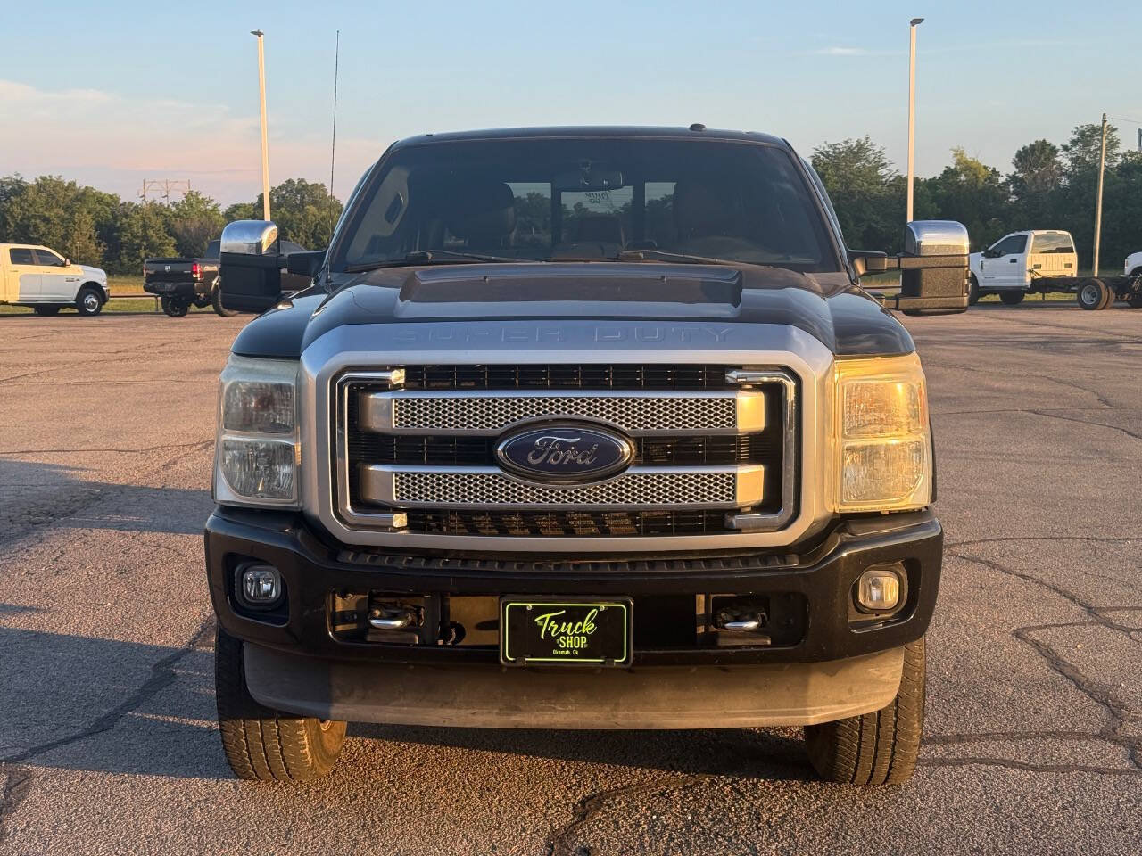 Used 2015 Ford F250 Platinum w/ FX4 Off-Road Package AWD/4WD image 2