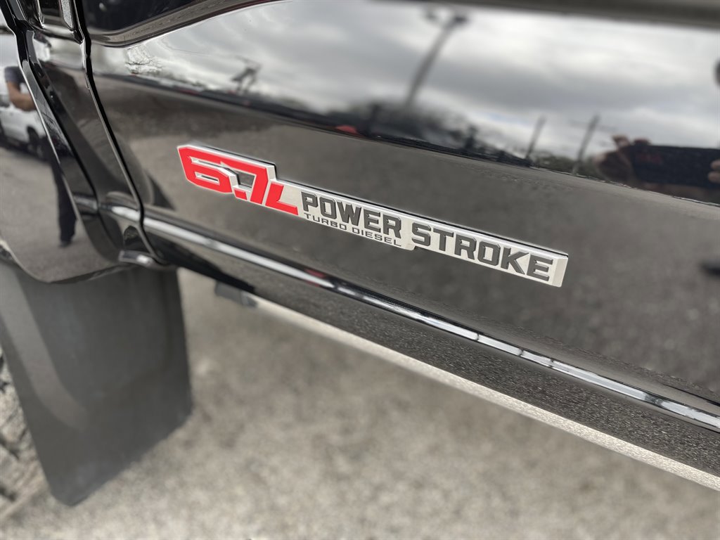 Used 2023 Ford F450 Platinum w/ FX4 Off-Road Package image 42