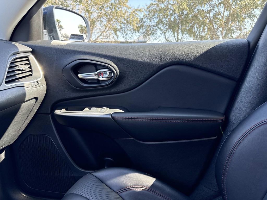 Used 2022 Jeep Cherokee Trailhawk w/ Sound & Nav Group image 22