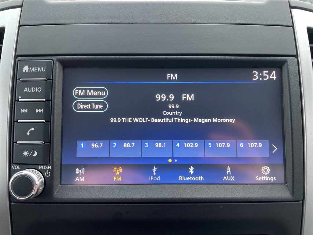 Used 2019 Nissan Frontier SV image 16