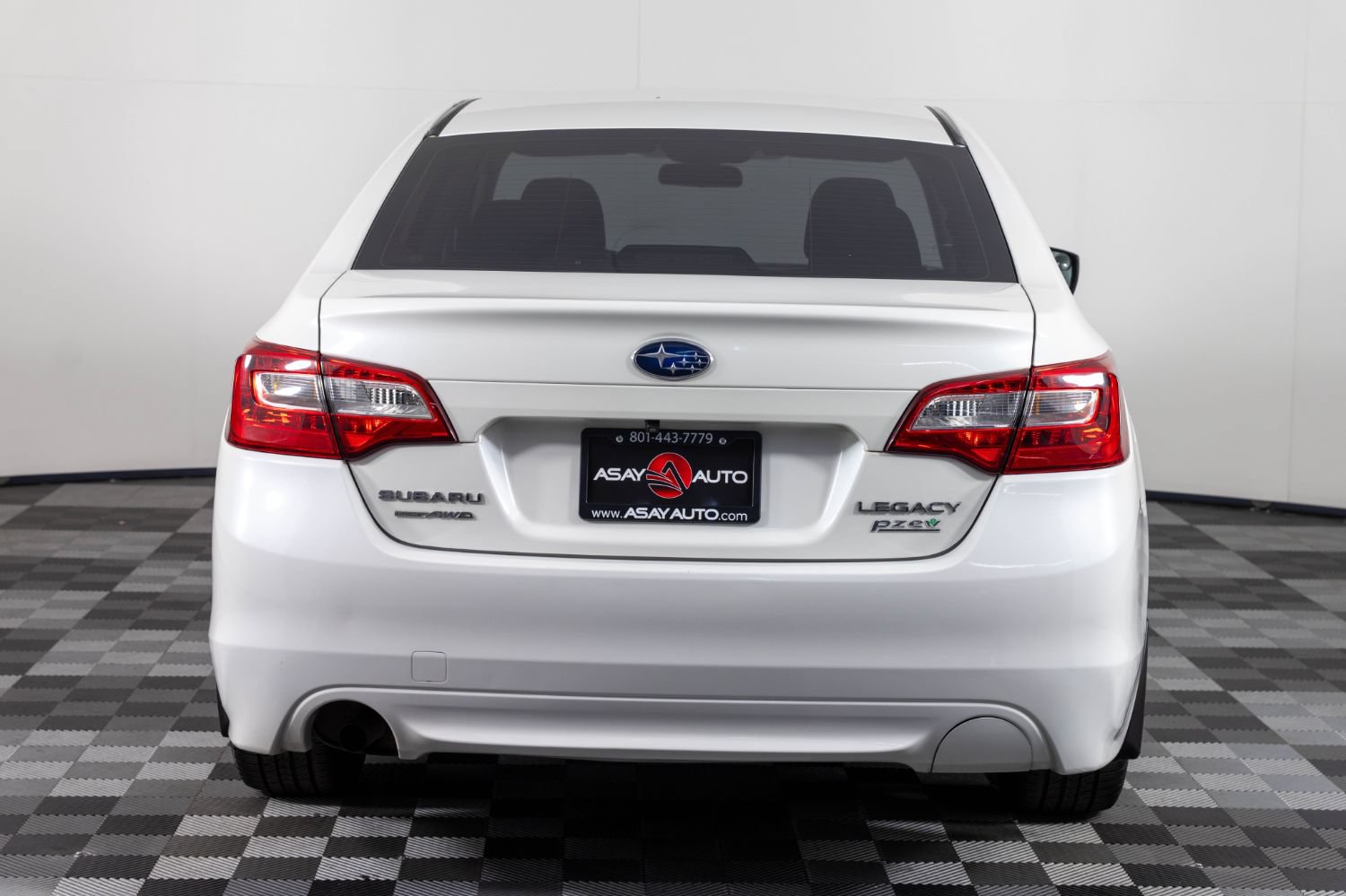 Used 2016 Subaru Legacy 2.5i AWD/4WD image 7