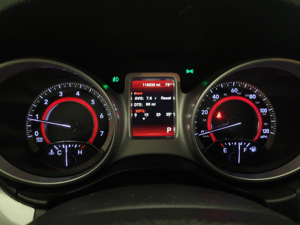 Used 2018 Dodge Journey SXT FWD image 23