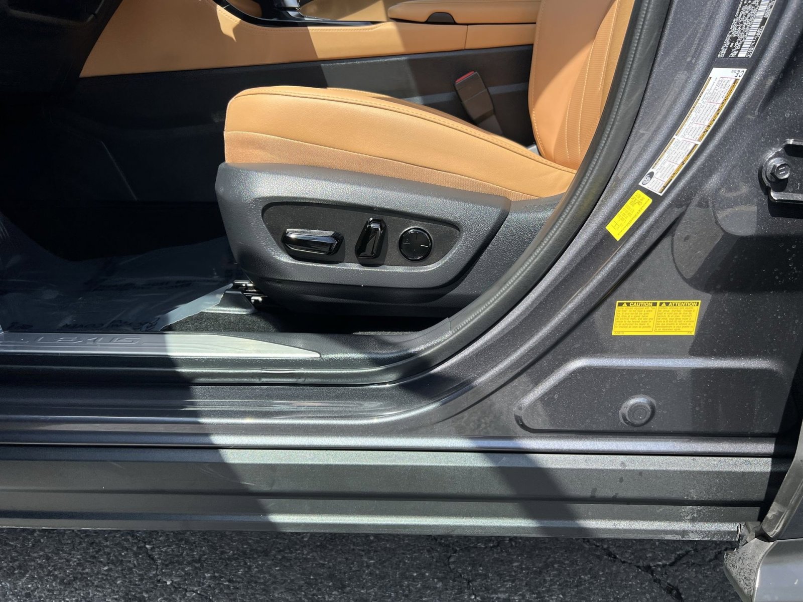 Used 2025 Lexus NX 450h+ AWD w/ Accessory Package (Z2) image 22