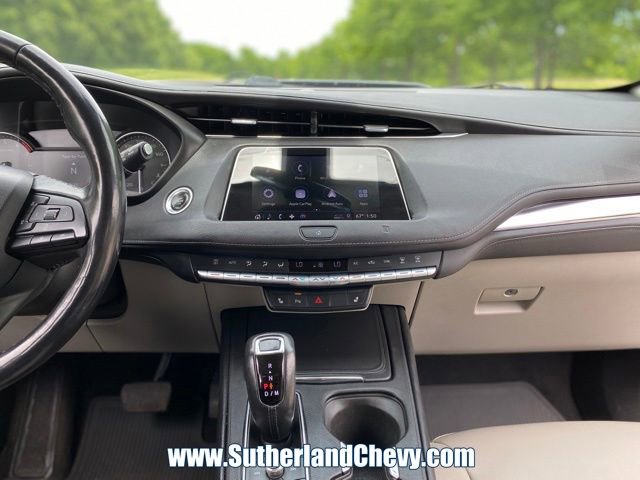 Used 2019 Cadillac XT4 Luxury w/ Cold Weather Package AWD/4WD image 26