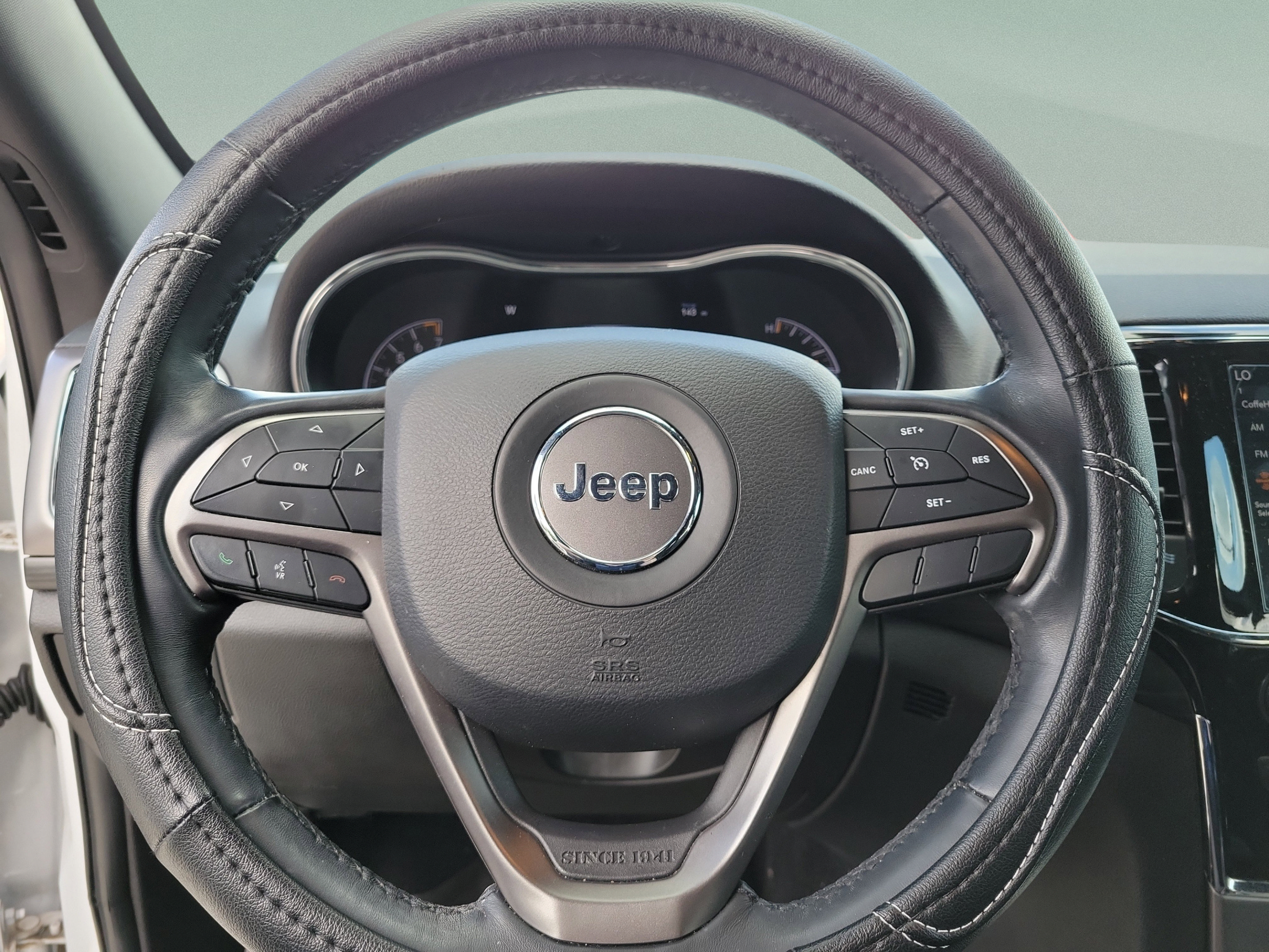 Used 2021 Jeep Grand Cherokee Freedom Edition AWD/4WD image 17