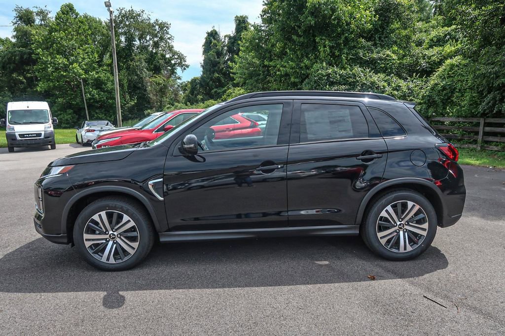 Used 2024 Mitsubishi Outlander Sport SEL image 3