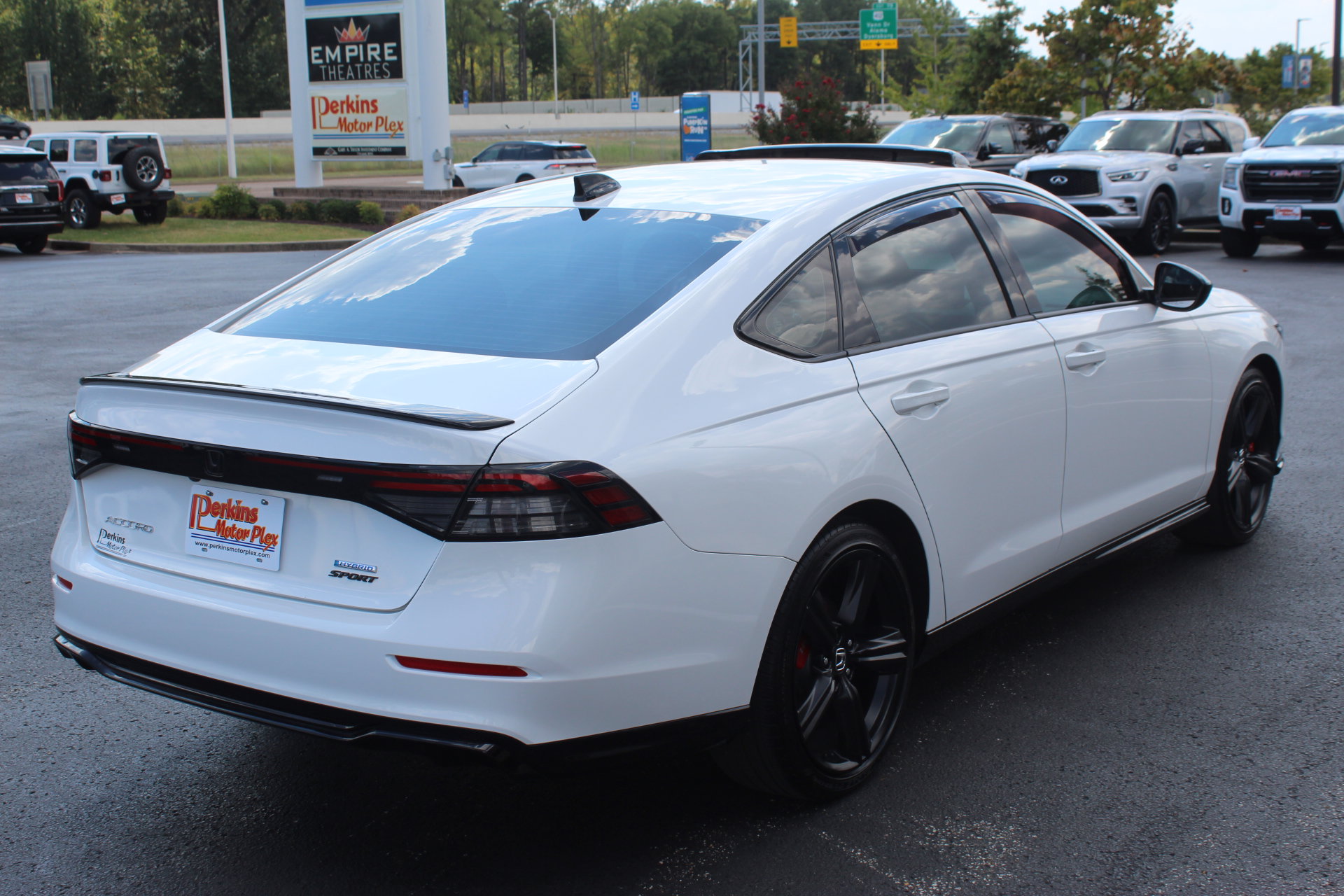 Used 2025 Honda Accord Sport image 6