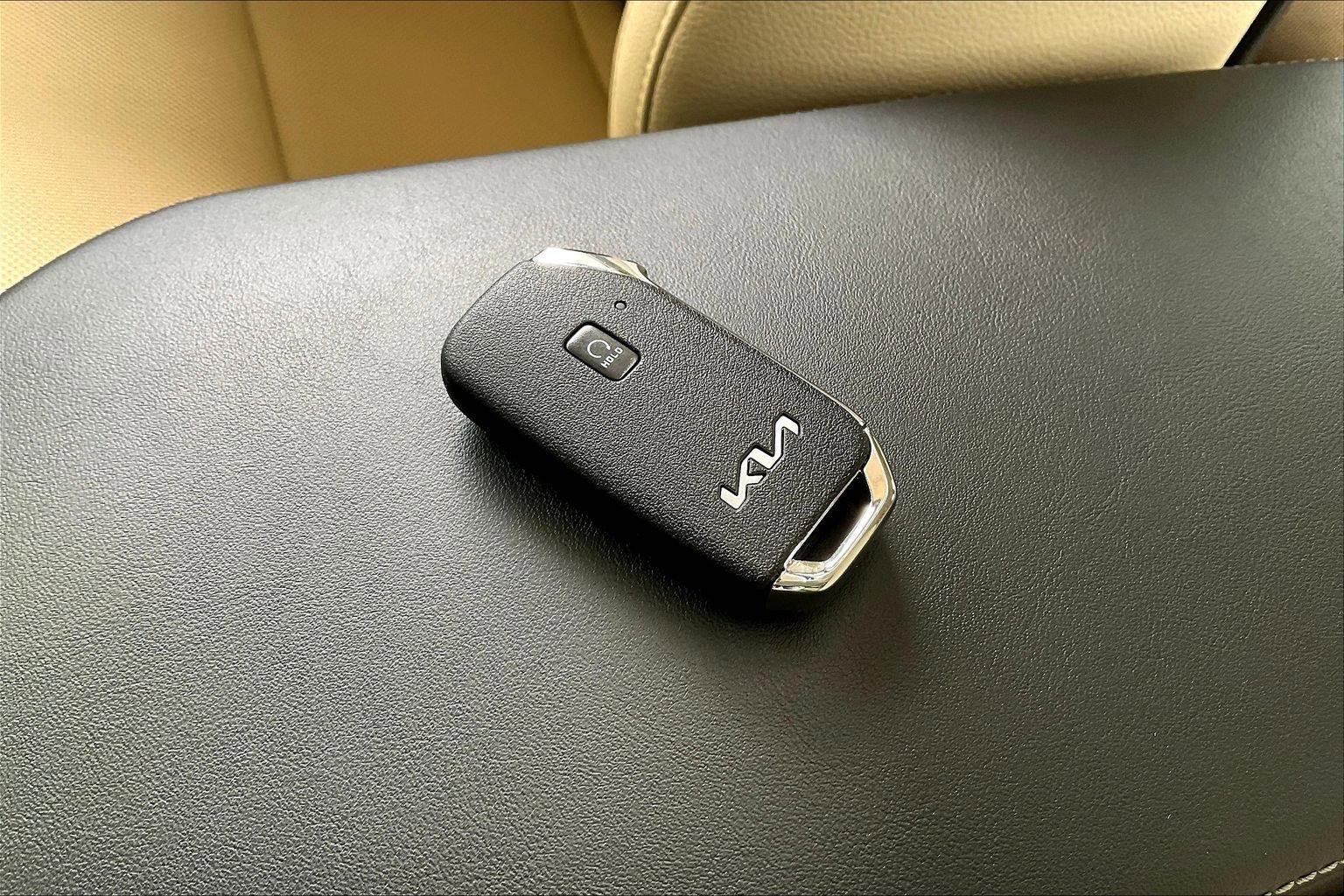 Used 2023 Kia Stinger GT-Line w/ Sun & Sound Package AWD/4WD image 32
