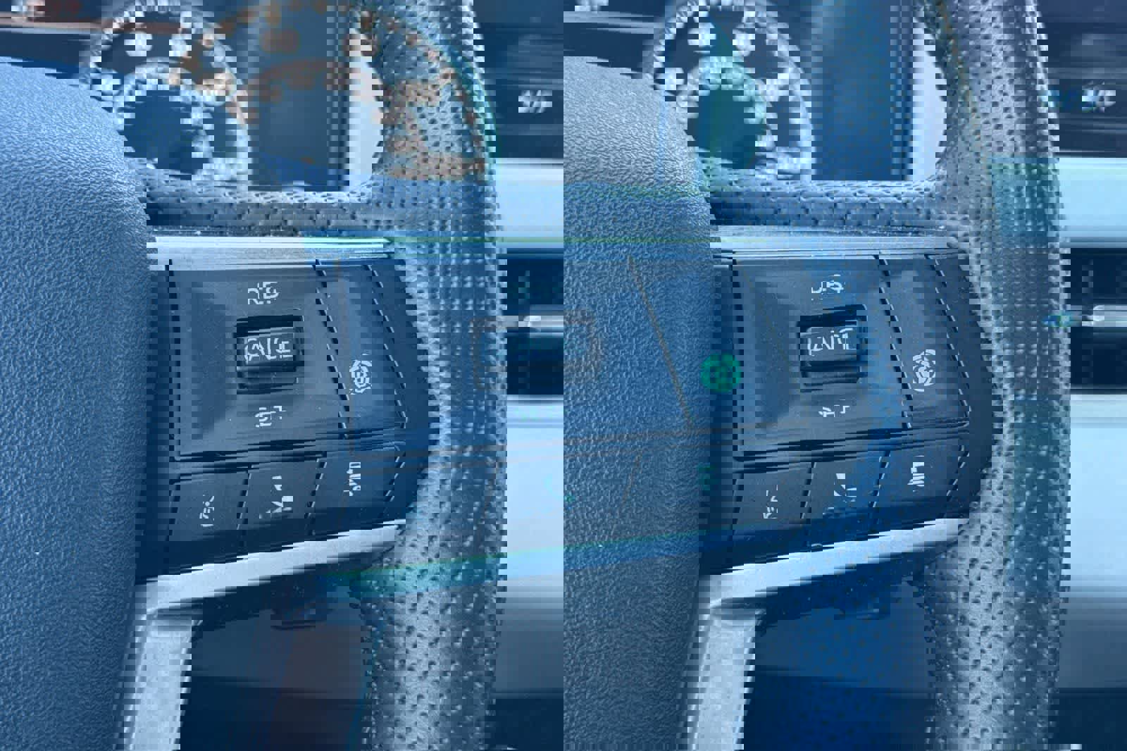 Used 2025 Mitsubishi Outlander SE image 28