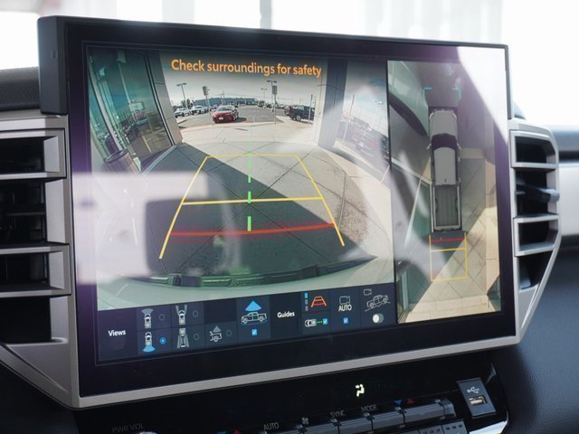 New 2025 Toyota Tundra Limited image 32