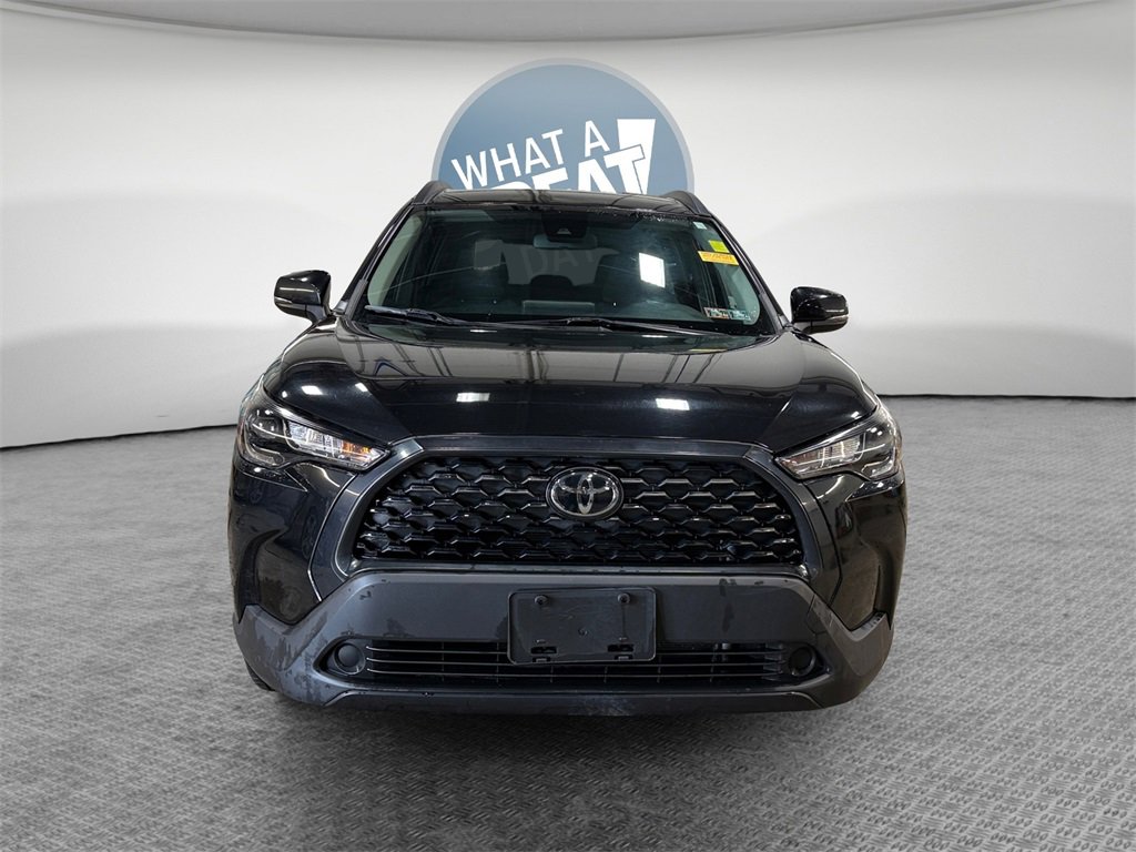 Used 2022 Toyota Corolla Cross LE image 9