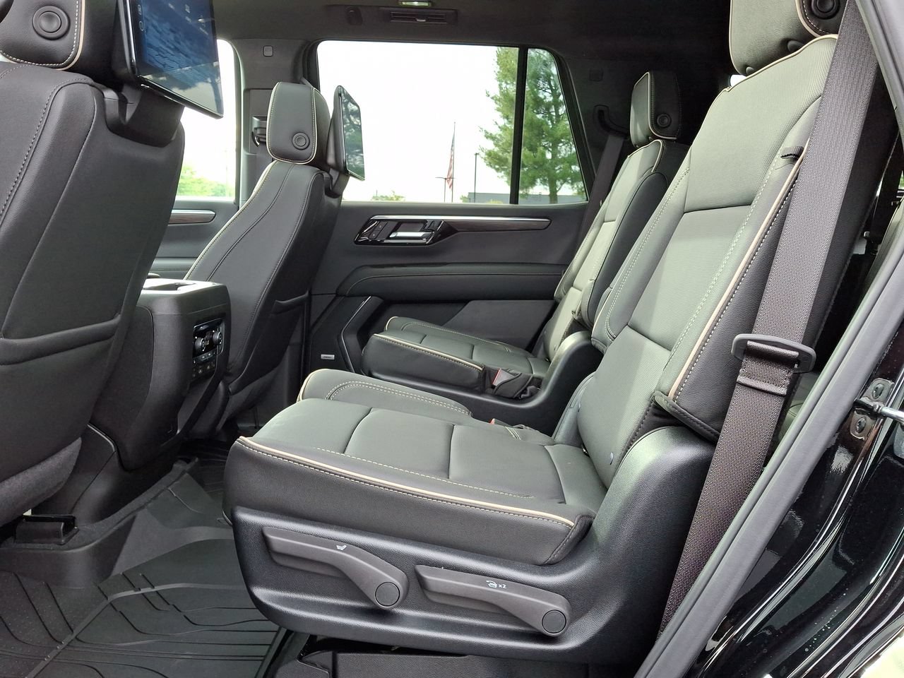 New 2026 Chevrolet Tahoe Premier AWD/4WD image 5