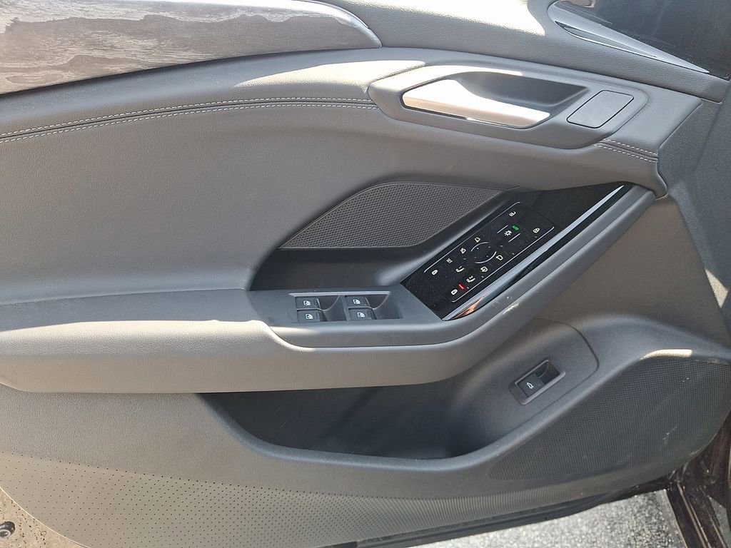 Used 2025 Audi A6 e-tron Premium w/ Ultra Package image 12