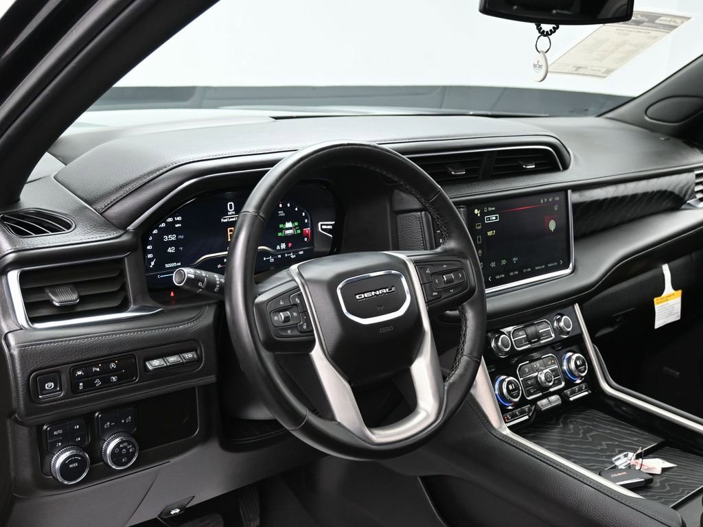 Used 2024 GMC Yukon Denali AWD/4WD image 17