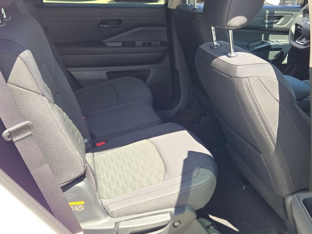 New 2026 Nissan Pathfinder SV w/ Cargo Package AWD/4WD image 7