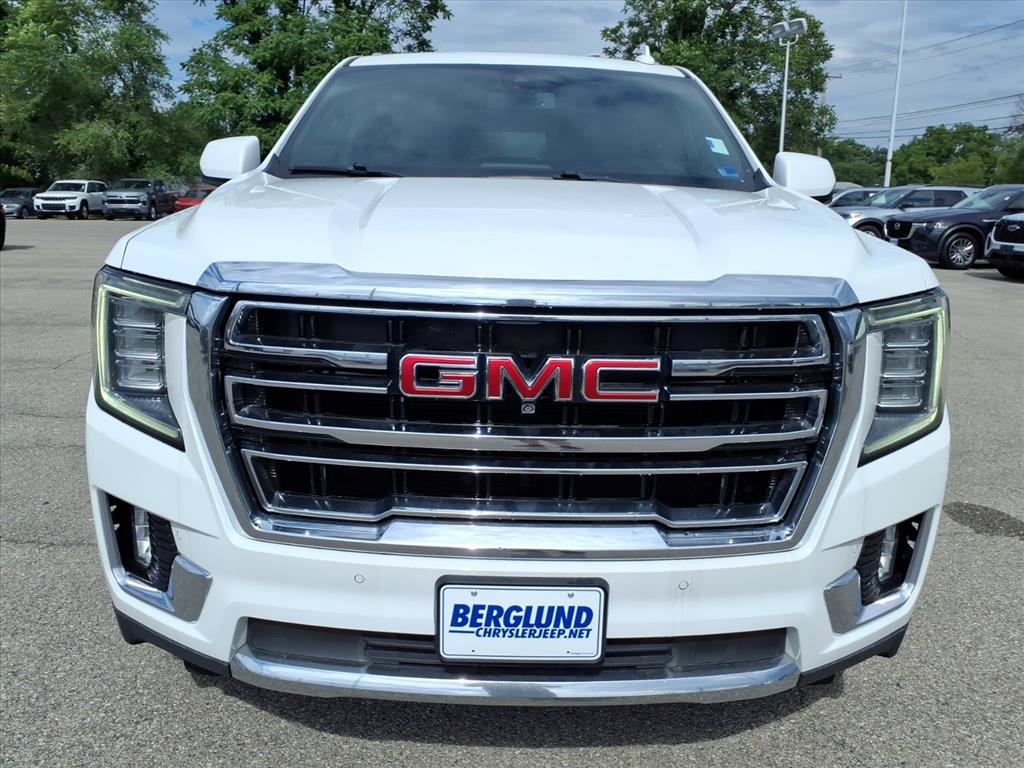 Used 2022 GMC Yukon SLT w/ SLT Premium Package AWD/4WD image 9